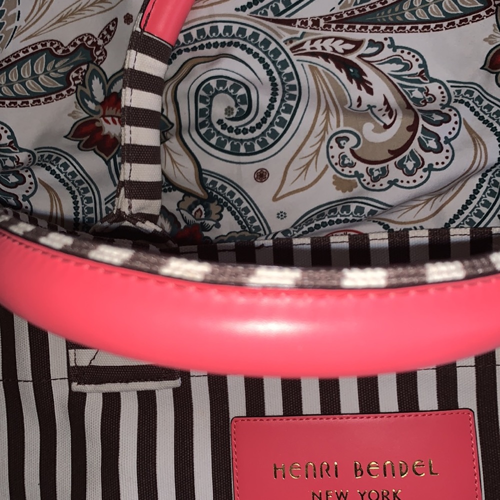 Henri Bendel Beach Tote - Picture 4 of 13